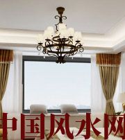抚顺卧室镜面吊顶影响夫妻财运？
